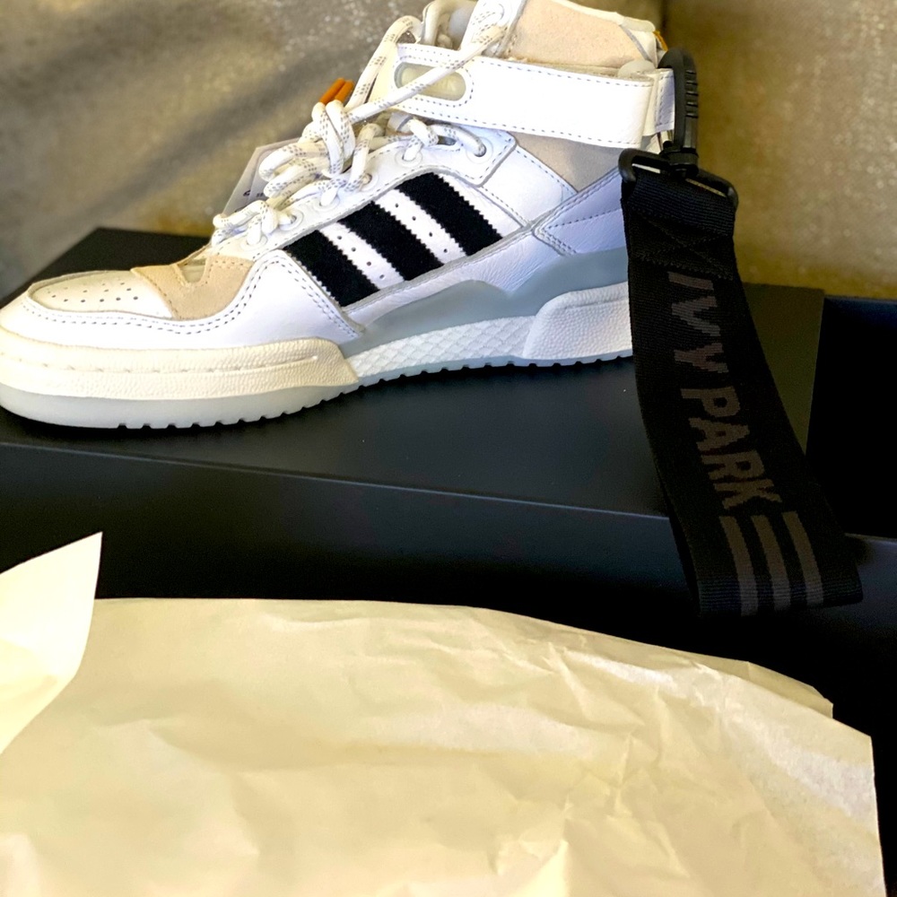 Ivy Park  Forum Mid Sneakers